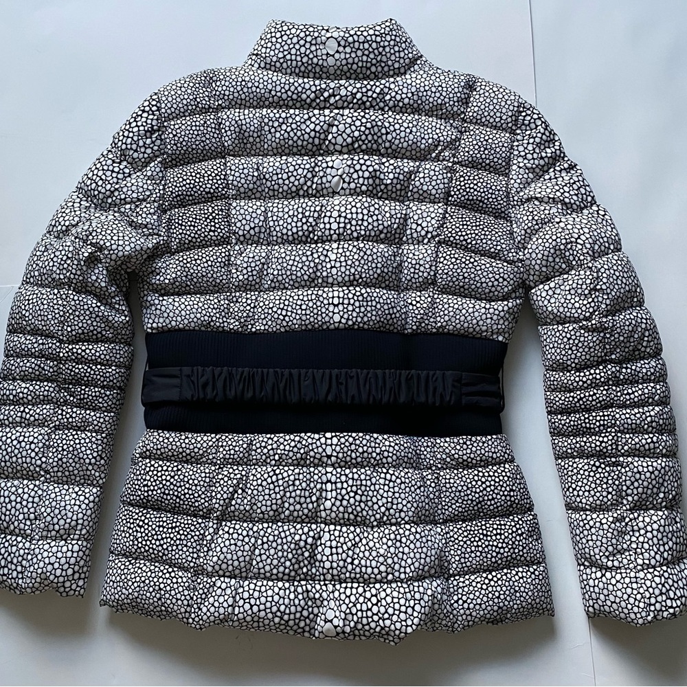 🎉HP🎉Belted Cropped Down Puffer Jacket - Picture 10 of 11